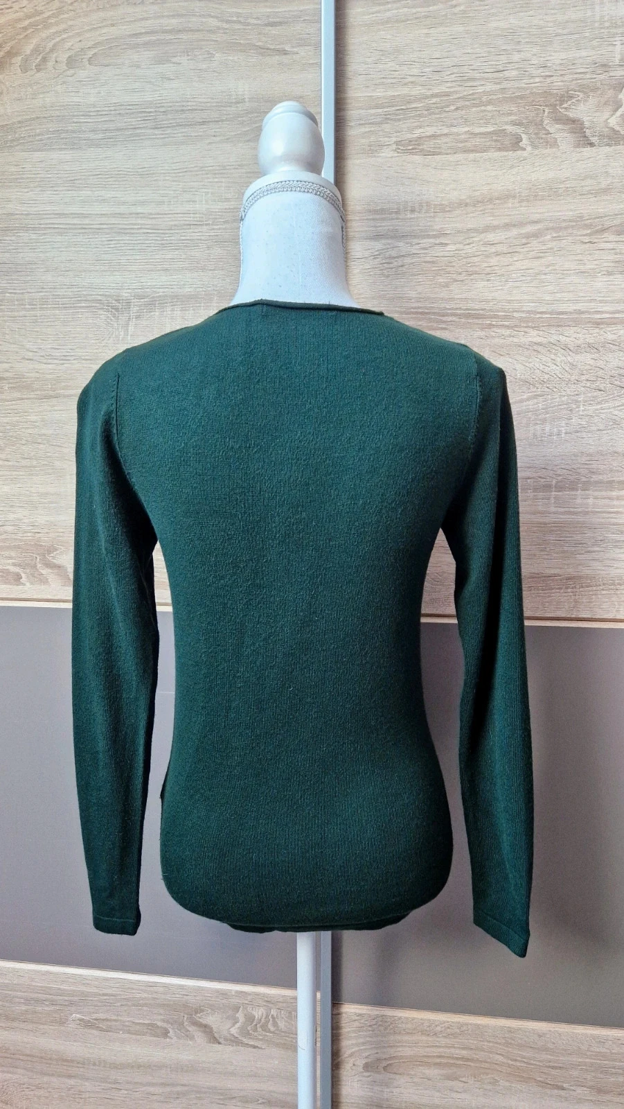 Jersey con cuello en V – photo 3
